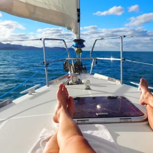 stay on a sailboat in Martinique